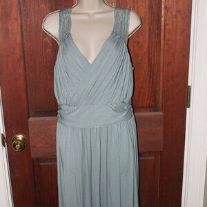 NEVER WORN - Lace Strap Maxi Dress